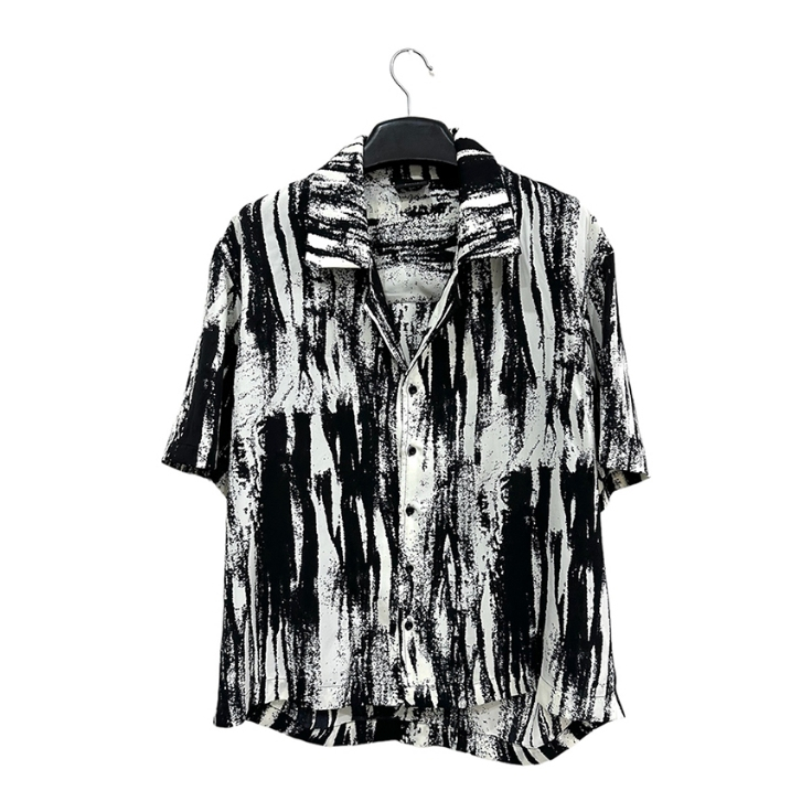 Mens Cuban shirt on wrinkle free silk fabric short sleeved Loang Bigsize patterned beach shirt