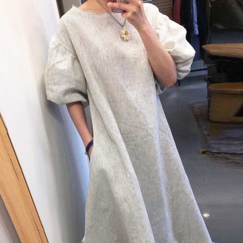 Hàn Quốc Chic Mùa Hè Phong Cách Retro Dễ Phối Vân Sọc Cổ Tròn Dáng Suông Rộng Lớn Mẫu Dáng Dài Qua Đầu Gối Tay Áo Bồng Đầm Nữ