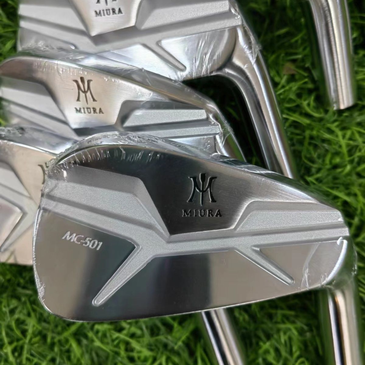 Miura MC-501 Irons Golf Clubs Soft Iron Forged Iron Set Complete Set Men's High Rebound Performance Knife Back Profile Irons · v10
