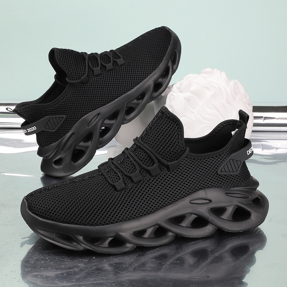 Fashion Sneaker for Men and Women Plus Size Casual Shoes Sports Shoes Men's Mesh Shoes Shock Absorption Light Soft Soles Black Shoes for School