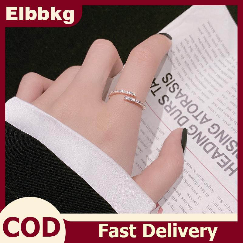 Elbbkg แหวนบางเฉียบรูปแบบมินิมอลรุ่นใหม่สำหรับผู้หญิงแหวนแต่งงานประดับเพทายทรงลูกบาศก์ระยิบระยับคุณภาพสูงใช้งานได้หลากหลายเครื่องประดับแหวนสวมนิ้วสำหรับผู้หญิงเป็นของขวัญอันยอดเยี่ยม ราคา 21 บาท*ส่งฟรี