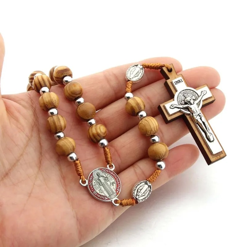 10mm Wooden Beads Catholic Rosary Necklace Christian Jesus Pendant Praying Jewelry For Men Women B03e