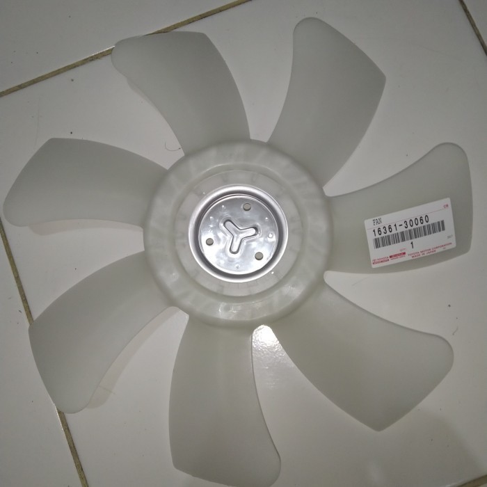 Kipas radiator Hiace commuter Baling 7 ORI 16361-30060 Harga 820,000 rupiah*Gratis Ongkir