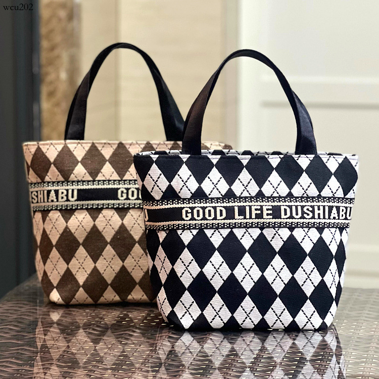 Women's Tote Bags New Korean version portable toiletries makeup women's mommy work lunch box bag, small tote bag wcu202
