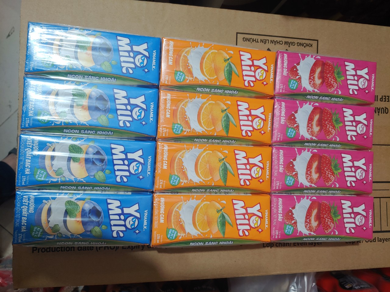 Sữa chua uống Yomilk Vinamilk Lốc 4 hộp