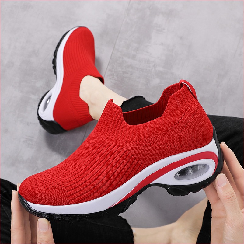 Casual Shoes Autumn Thick-soled Running Shoes Women's Shoes Comfortable Fly-knit Breathable Lazy Shoes Women's Rocking Sole Women's Shoes  LZD