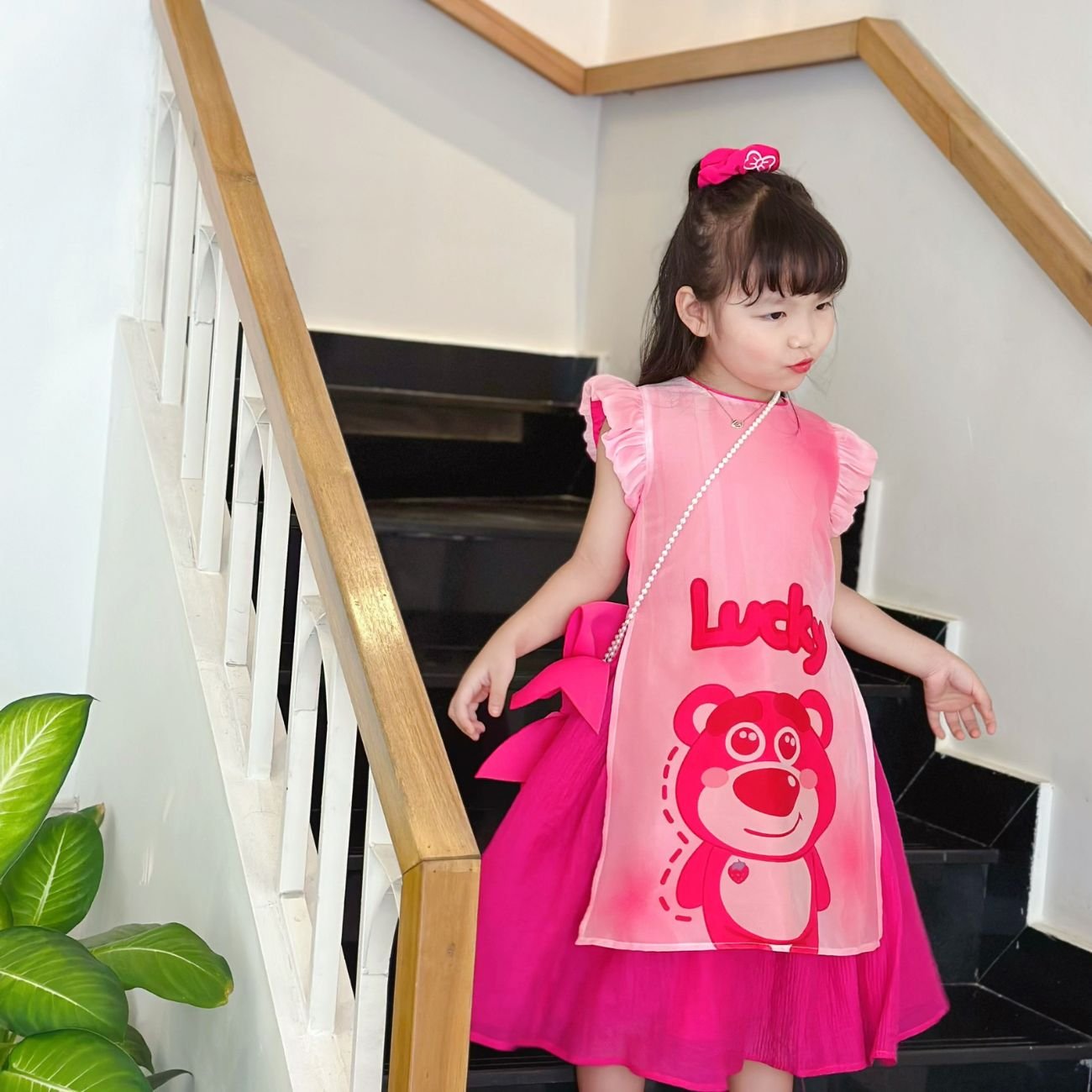 Váy bé gái - Váy trắng cổ ly tiểu thư siêu xinh cho bé 1-7 Tuổi | Shopee  Việt Nam