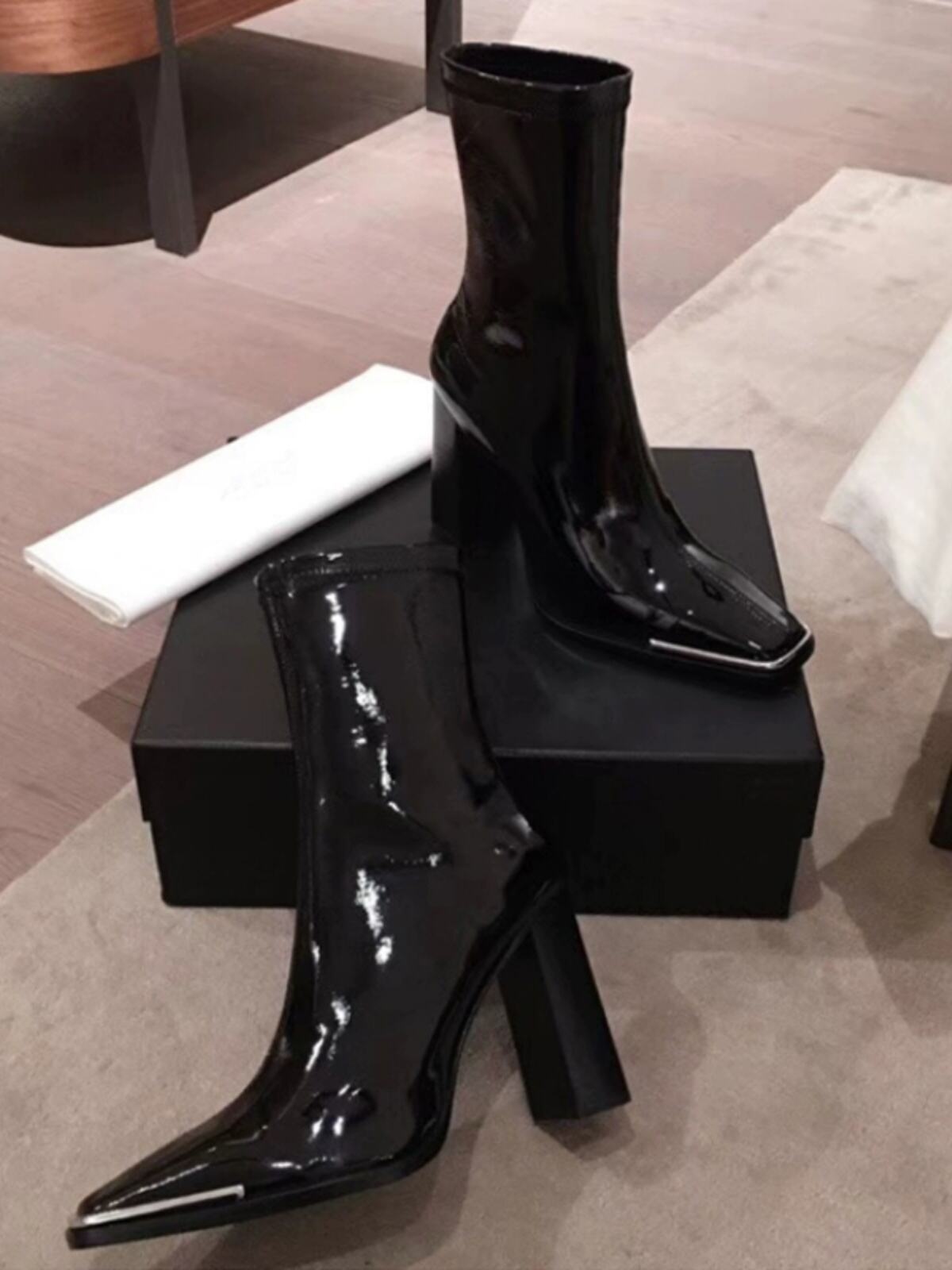 Original Kendou same style patent leather high heel short boots for women 2023 new autumn and winter plus velvet square toe mid-tube thick versatile knight