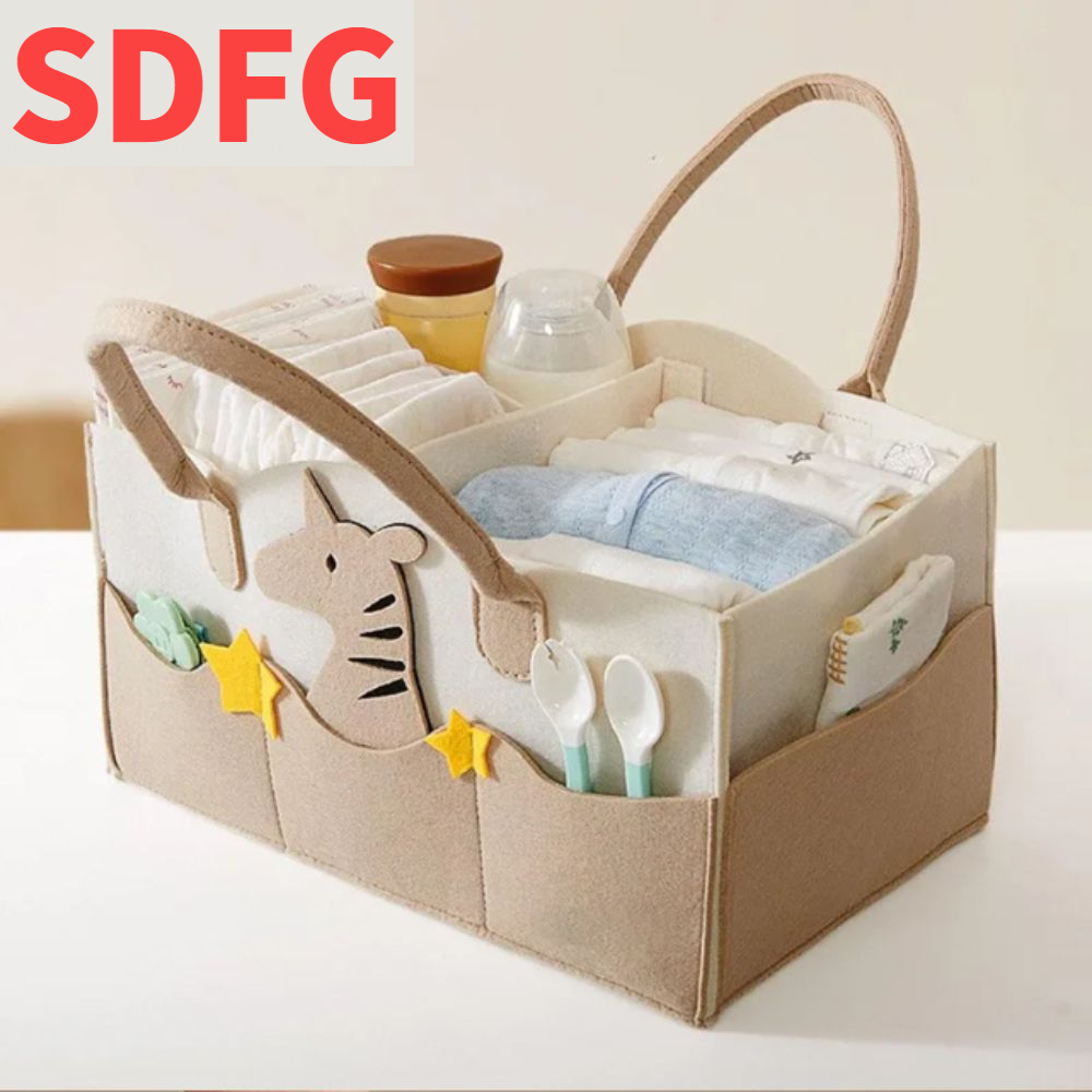 SDFG วัสดุสักหลาด ที่จัดระเบียบผ้าอ้อม ลายการ์ตูน ดีไซน์พับได้ ที่จัดระเบียบเด็กแบบพกพา กระเป๋าแม่ กระเป๋าพกพา ตัวจัดระเบียบเก็บของอเนกประสงค์ ของจำเป็นสำหรับเด็กเล็ก ราคา 381 บาท*ส่งฟรี