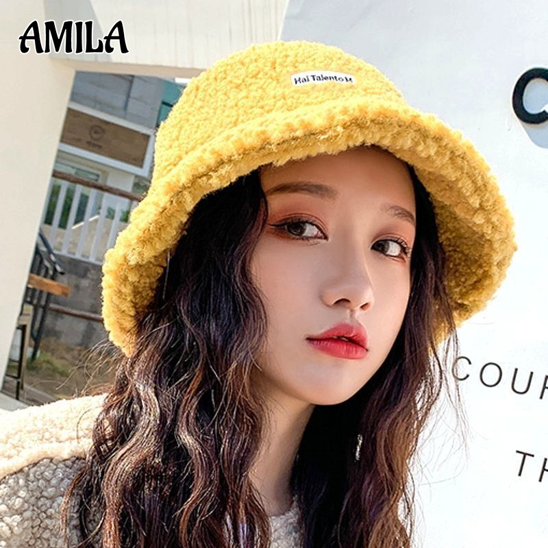 Amila phong cách Hàn Quốc Mũ tai bèo mờ cho phụ nữ, mũ mùa đông sang trọng ấm áp với logo chữ cái, thời trang và dễ thương cho mặc hàng ngày
