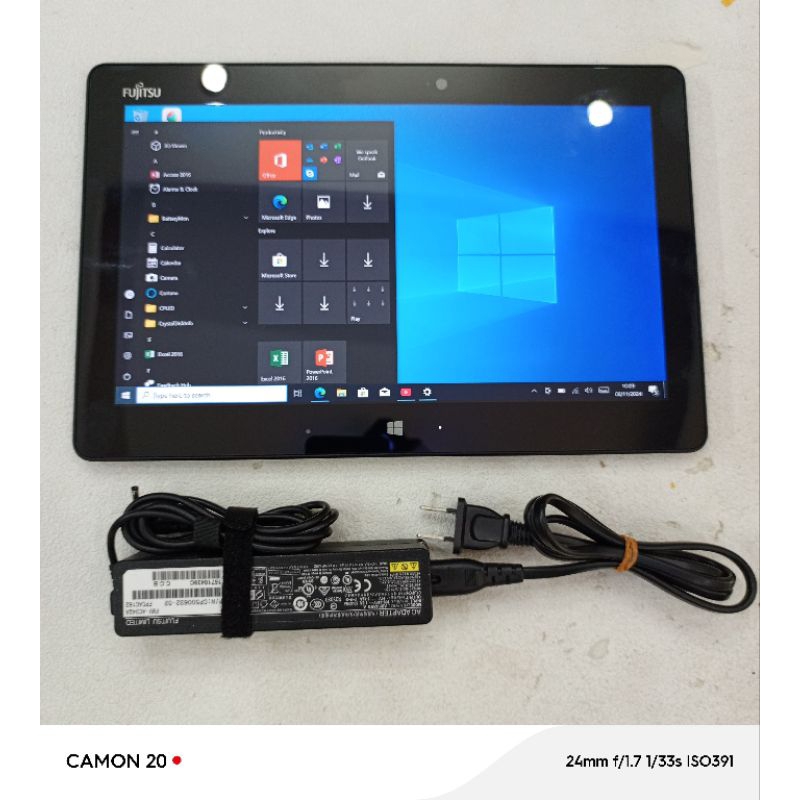 Fujitsu Arrows Tap Q16.Cpu.M7.Ram 4.Ssd 128G.Man 11.6in Full Hd Touch Screen Tablet. 90-95% New. Comes with Wacom. - 4