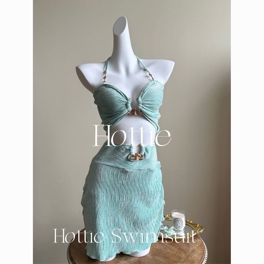 [สงกรานต์ เฟสติวัล]ชุดว่ายน้ำแยกใหม่3ชิ้น โชว์ความขาว ปกปิดเนื้อ ระดับชายหาด Songkran Festival ราคา 572 บาท*ส่งฟรี