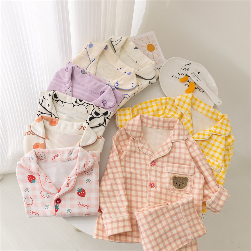 [VSBAS] Childrens Girls Homewears Flip Collar Cartoon Stylish Korean Long Sleeved Cardigan Pure Cotton Pants Suit Kids Girls Pajamas ราคา  1,587 บาท*ส่งฟรี