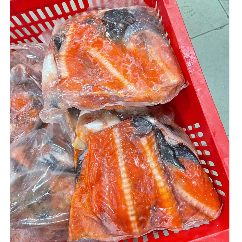 Bộ xương đầu vay cá hồi - Bịch 1,2kg đên 1,5kg (giao hcm)