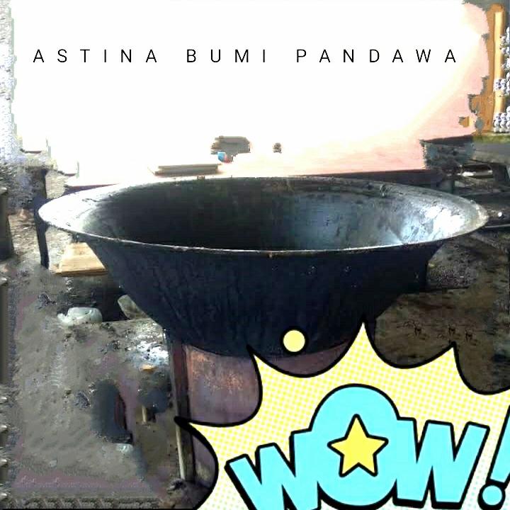 Wajan jumbo besar baja 100 cm tebal 1,5 cm Harga 11,000,000 rupiah*Gratis Ongkir