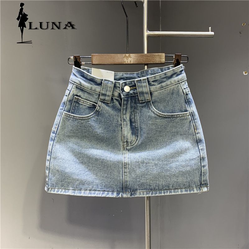 LUNA Phiên bản Hàn Quốc 2024 đơn giản mông váy nửa người thời trang mới mùa hè chân dài chống đi bộ denim váy ngắn set đồ nữ đẹp dép nữ xinh đi chơi váy nữ đẹp đi chơi rẻ vô đố