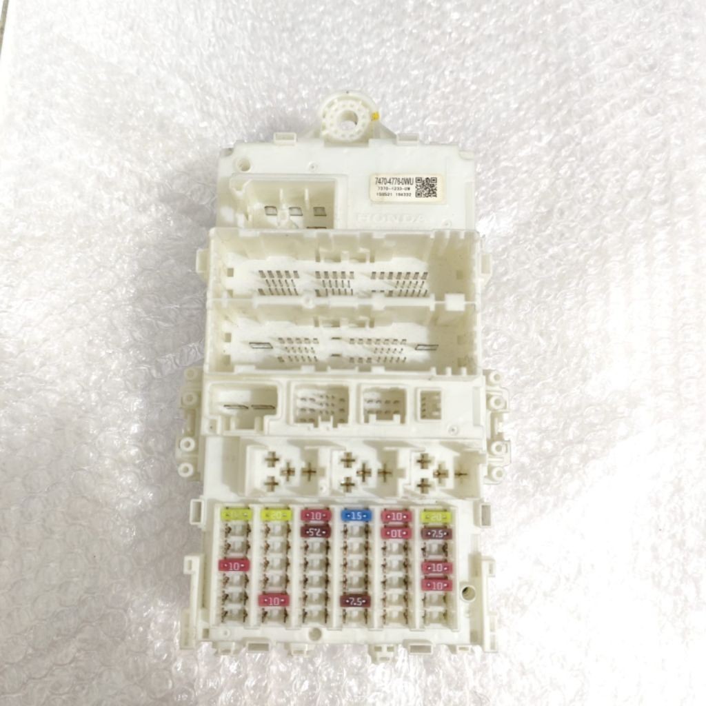 Fuse Box Sekring Honda HRV HR-V T7S-U210-M1 Original Harga 5,450,000 rupiah*Gratis Ongkir
