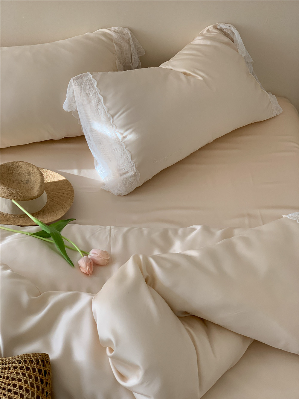 French Entry Lux Little Lady 60 Tencel Dört Parça Set Summer Cool Feeling Silky Sleep Naked Ice İpek Yorgan Kılıfı Yatak Örtüsü Yatak Örtüsü
