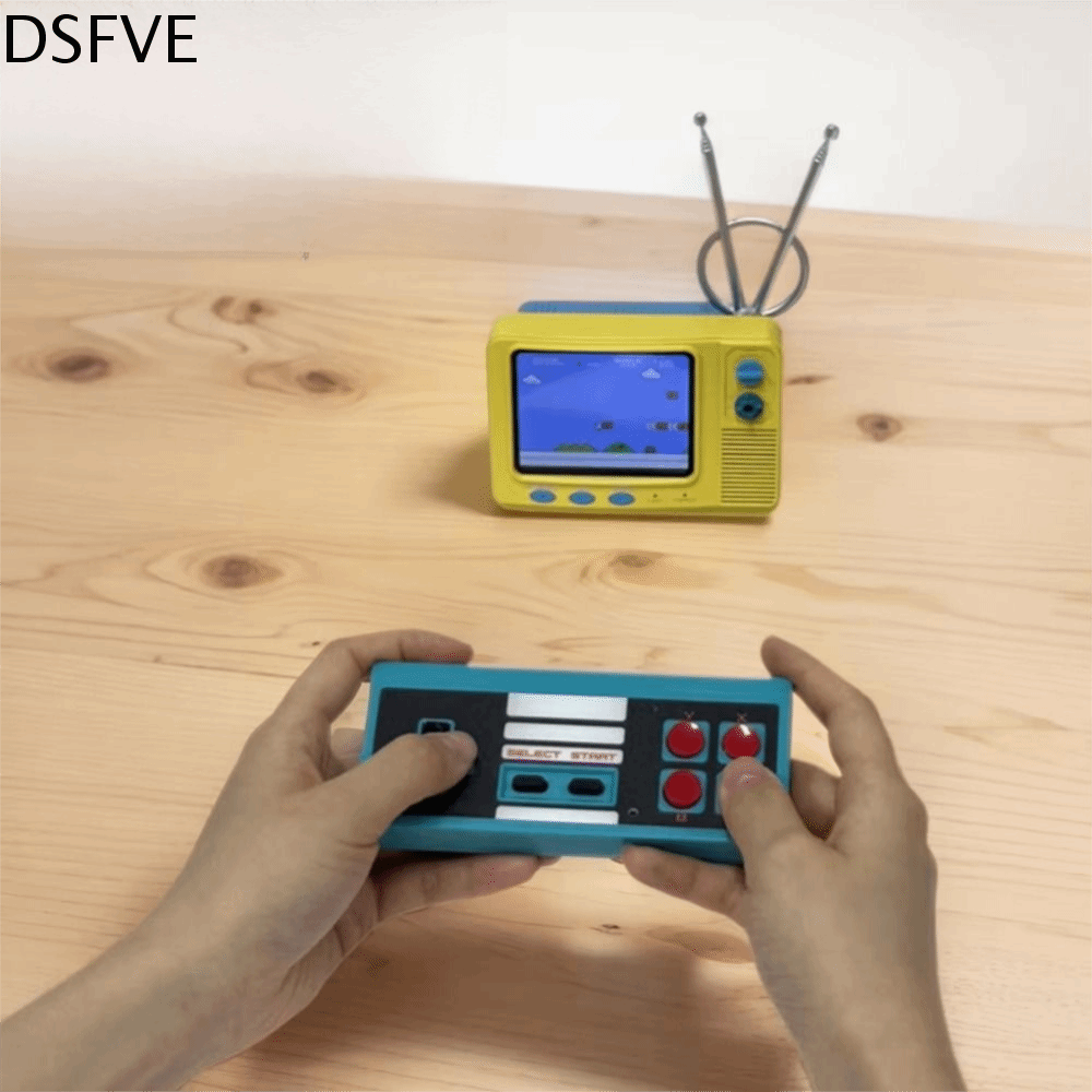DSFVE หน้าจอ 3.0 นิ้ว ชั้นวางหนังสือสไตล์เรโทร คอนโซลทีวี คอนโทรลเลอร์ไร้สาย เกมในตัว 339 เกม เกมทีวีพกพา คลาสสิกย้อนยุค ขนาดพกพาเล็ก คอนโซลเกม GV300S เกมพกพา ราคา  981 บาท*ส่งฟรี
