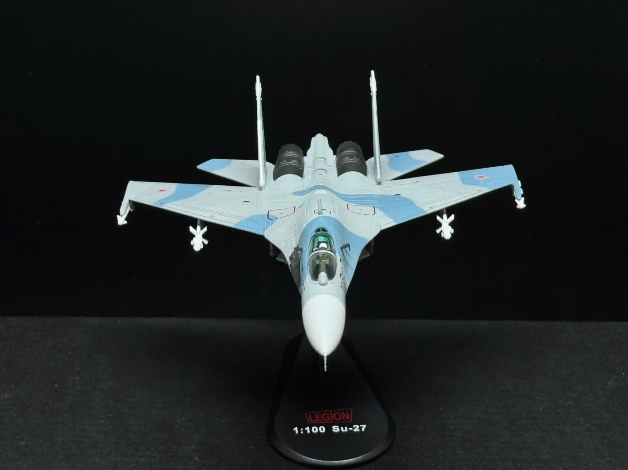Mô hình máy bay Sukhoi Su27 SH388 Legion Model tỷ lệ 1/100