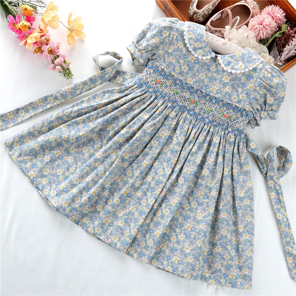 Hand Made Embroidery Smocked Dresses for Girl's Clothing Floral