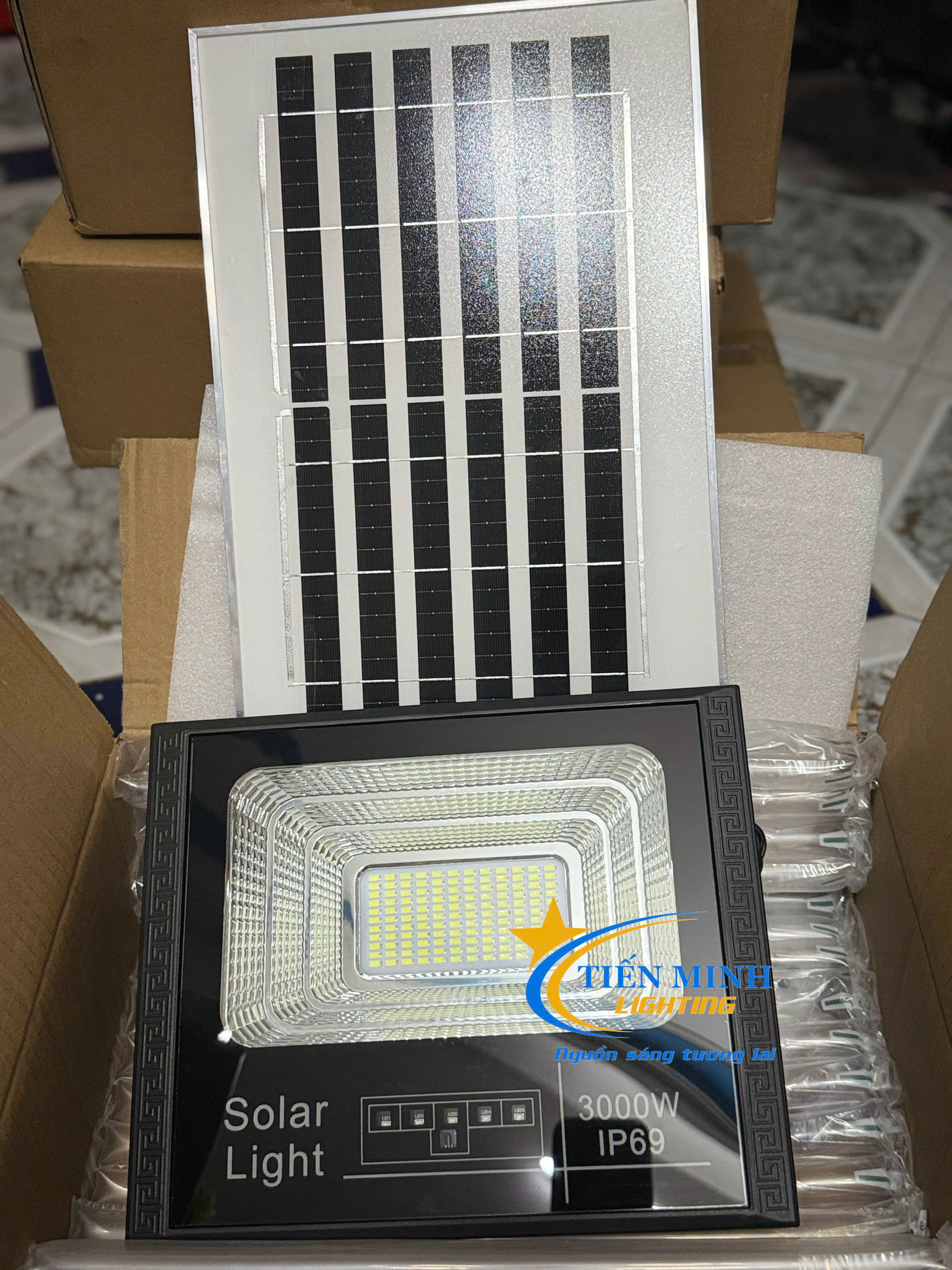 LED PHA NĂNG LƯỢNG MẶT TRỜI 3000w Solar Light IP69 chống nước