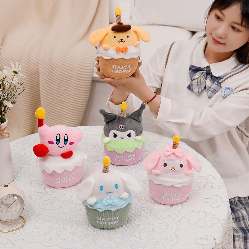 Hát Đèn LED Hoạt Hình Kirby Sanrio Bánh Sinh Nhật Sang Trọng Đồ Chơi Kawaii Anime Kuromi My Melody Cinnamoroll Sang Trọng Búp Bê Trẻ Em Quà Tặng