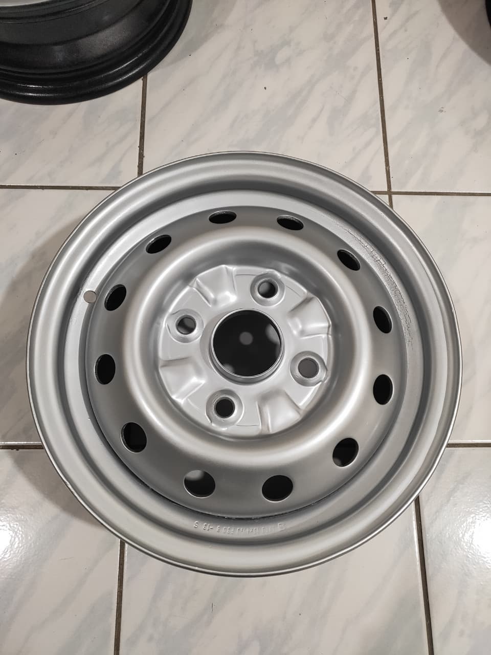 Velg Kaleng Ring 13 Bekas Mobil SS H4 PCD 114 - Jenama INKO Harga 296,010 Ringgit*Penghantaran Percuma