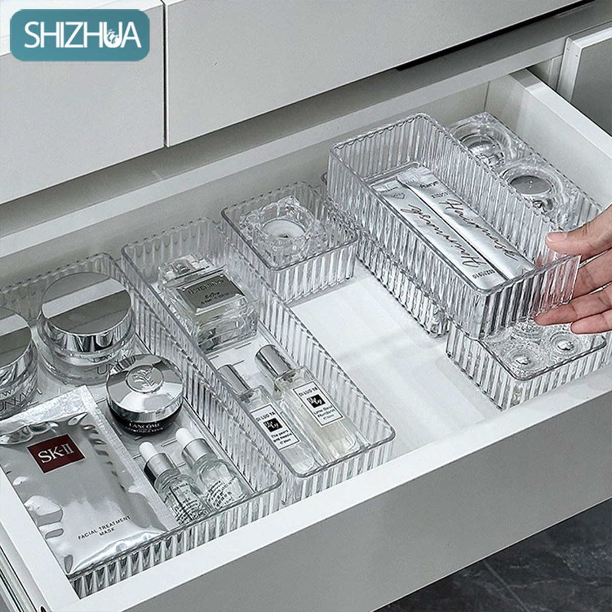 กล่องใส จัดระเบียบโต๊ะ กล่องเก็บเครื่องสำอางชุด สไตล์มินิมอล ที่เก็บของอเนกประสงค์ ราคา 164 บาท*ส่งฟรี