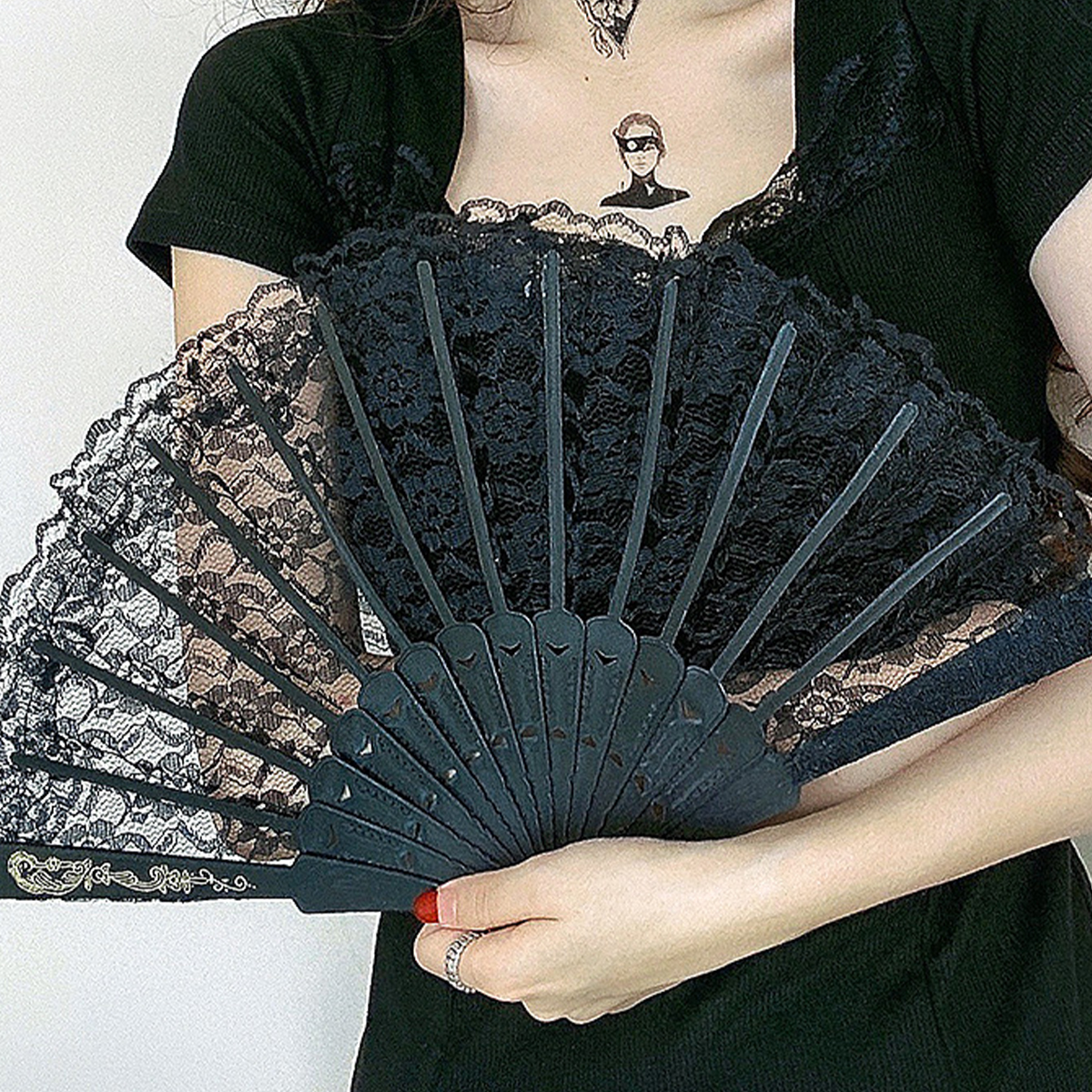 Quạt ren gấp trắng, quạt gấp phong cách Lolita cổ điển