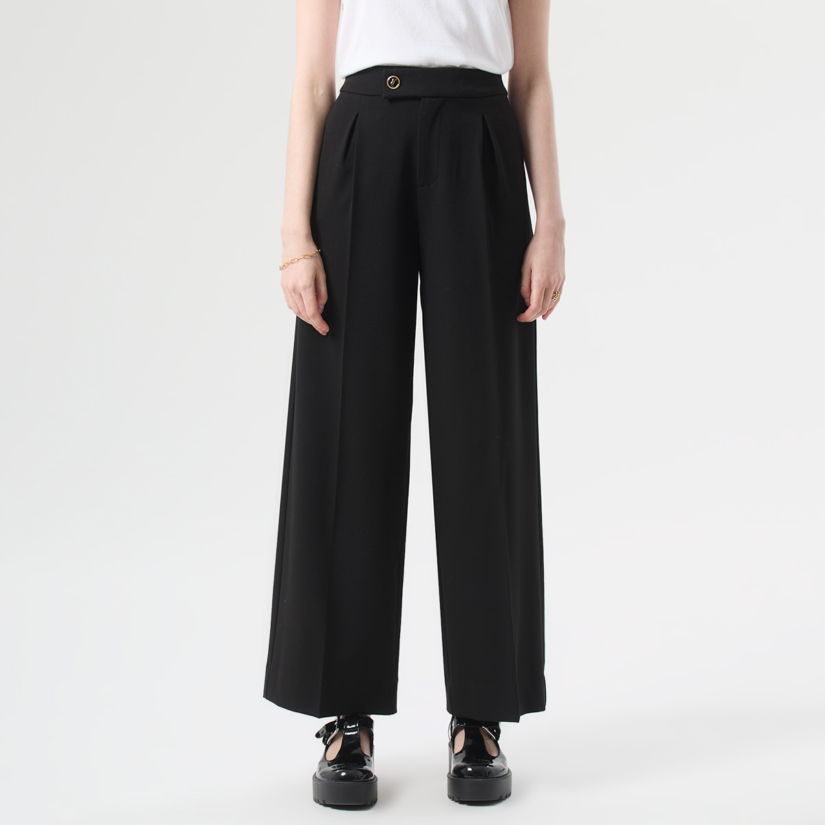 EP กางเกงขายาว ทรงขาบาน ผู้หญิง สีดำ | Wide Leg Trousers | 05029 ราคา 1,257 บาท*ส่งฟรี