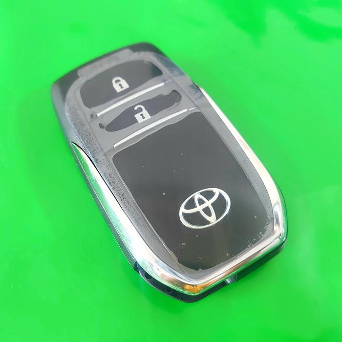 CASING KUNCI SMART KEY TOYOTA INNOVA Q VENTURER KEYLESS CASE - RED MARKEET Harga 713,000 rupiah*Gratis Ongkir