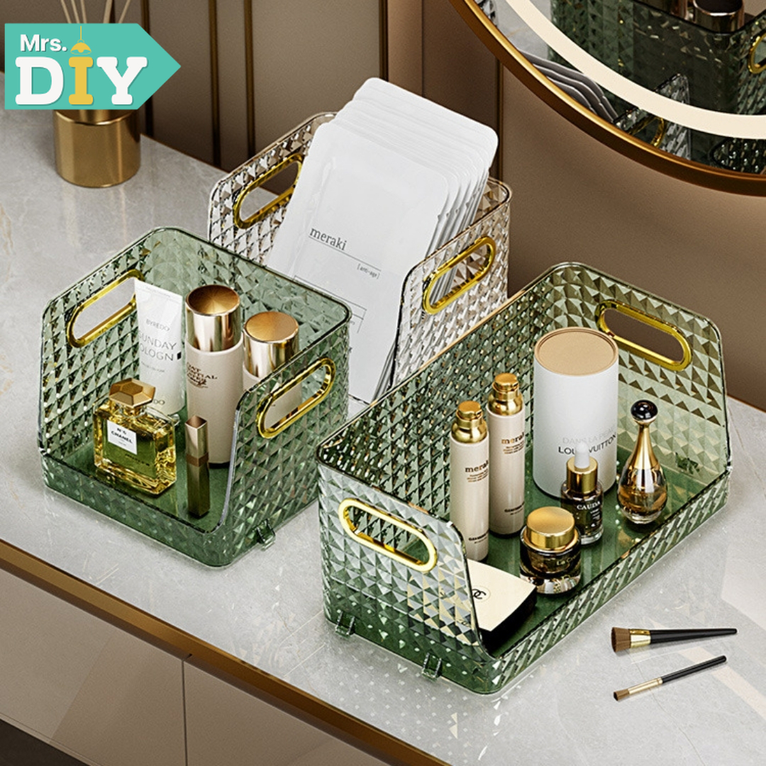 กล่องเก็บของพลาสติก PET ใส่เครื่องสำอางค์ ชั้นวางบนโต๊ะเครื่องแป้ง ตะกร้าเก็บขนมวางในห้องรับแขก ดีไซน์หรูหรา เคลื่อนย้ายสะดวก ราคา 130 บาท*ส่งฟรี