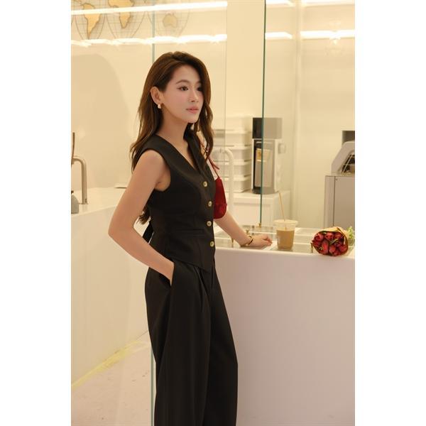 Set áo gilet và chân váy COCOBEBE PLUM SET