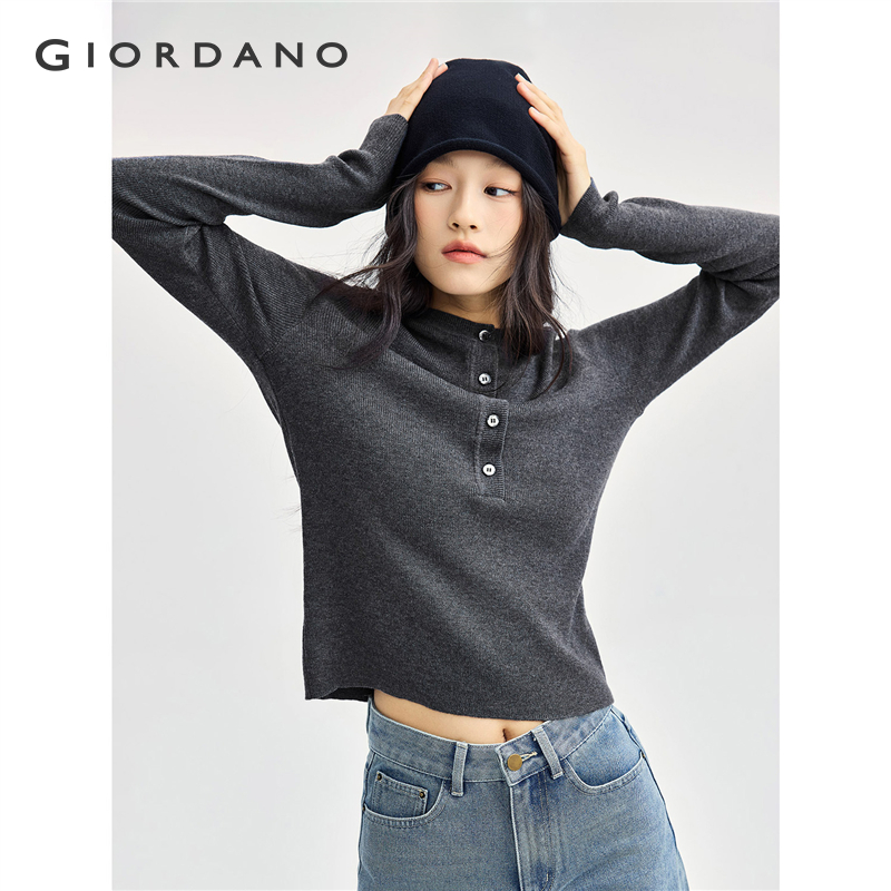 Giordano Women Sweaters Knitted Metal Button Retro Henley Collar Slim Thin Knitted Sweaters 18354922 ราคา 1,280 บาท*ส่งฟรี