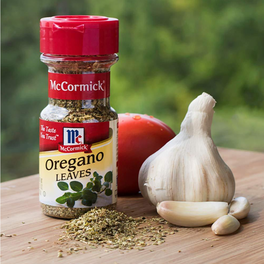 LÁ McCormick Oregano Leaves ẨM THỰC Ý & ĐỊA TRUNG HẢI, 38g (1.37 oz) - ược chọn lọc kỹ lưỡng để mang lại hương vị đậm đà cho món ăn. 1 muỗng cà phê lá oregano khô thay cho 1 muỗng canh oregano tươi cắt nhỏ.
