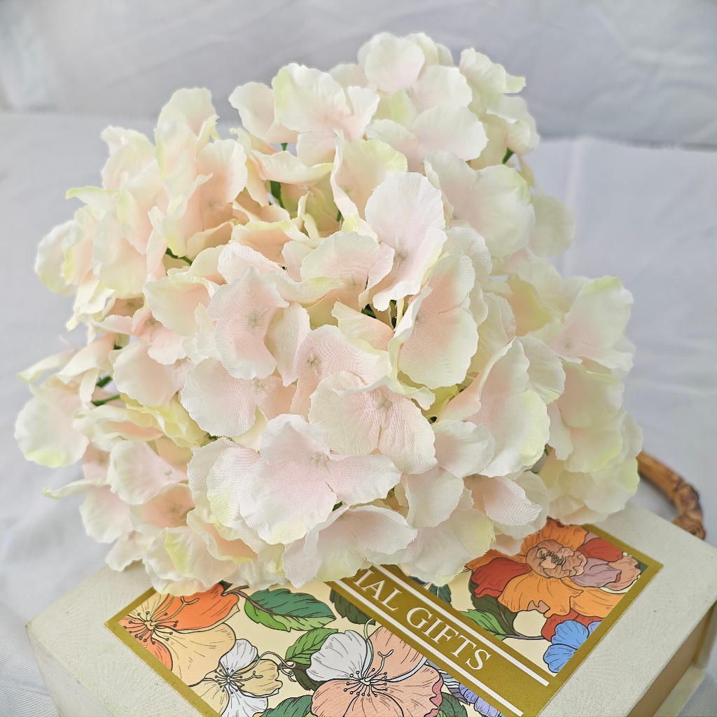 KOREAN Bunga Hortensia Jumbo Artificial hydrangea dekorasi 5 cabang dekorasi wedding dan dekorasi kamar