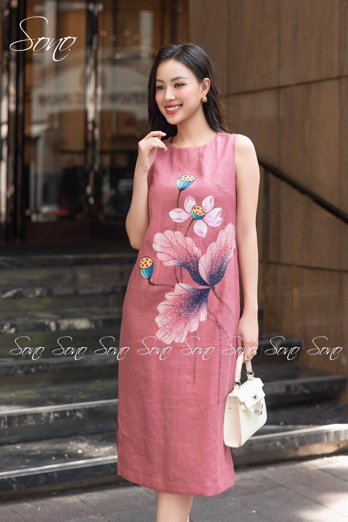 SONO - Đầm linen vẽ hoa sen