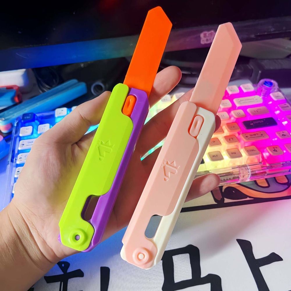 QRFXPT Cà rốt Đồ chơi cà rốt trọng lực 3D Thẻ đẩy Trọng lực Đồ chơi cà rốt trọng lực in 3D Đồ chơi nhỏ Fidgets Đồ chơi fidgets cà rốt trọng lực Quà tặng trẻ em Người lớn Dao đồ chơi mini dao cà rốt