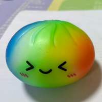 ของเล่นนุ่มนิ่มรูปซาลาเปาจำลองสุดน่ารักพร้อมพื้นผิวแวววาวและดีไซน์หน้าตาอารมณ์ดีเพื่อการผ่อนคลายความเครียดและความสนุก