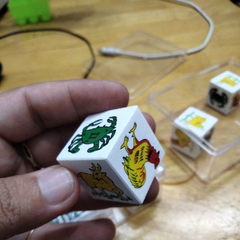 Hột bầu cua 5/5 chống thầy thợ nghe hột