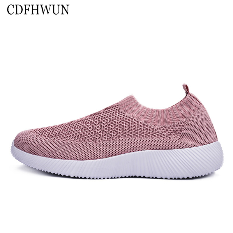 CDFHWUN Sneakers for Women Mesh Shoes Breathable Light Socks Shoes Slip-On Women Shoes Size 35-43 ราคา 446 บาท*ส่งฟรี