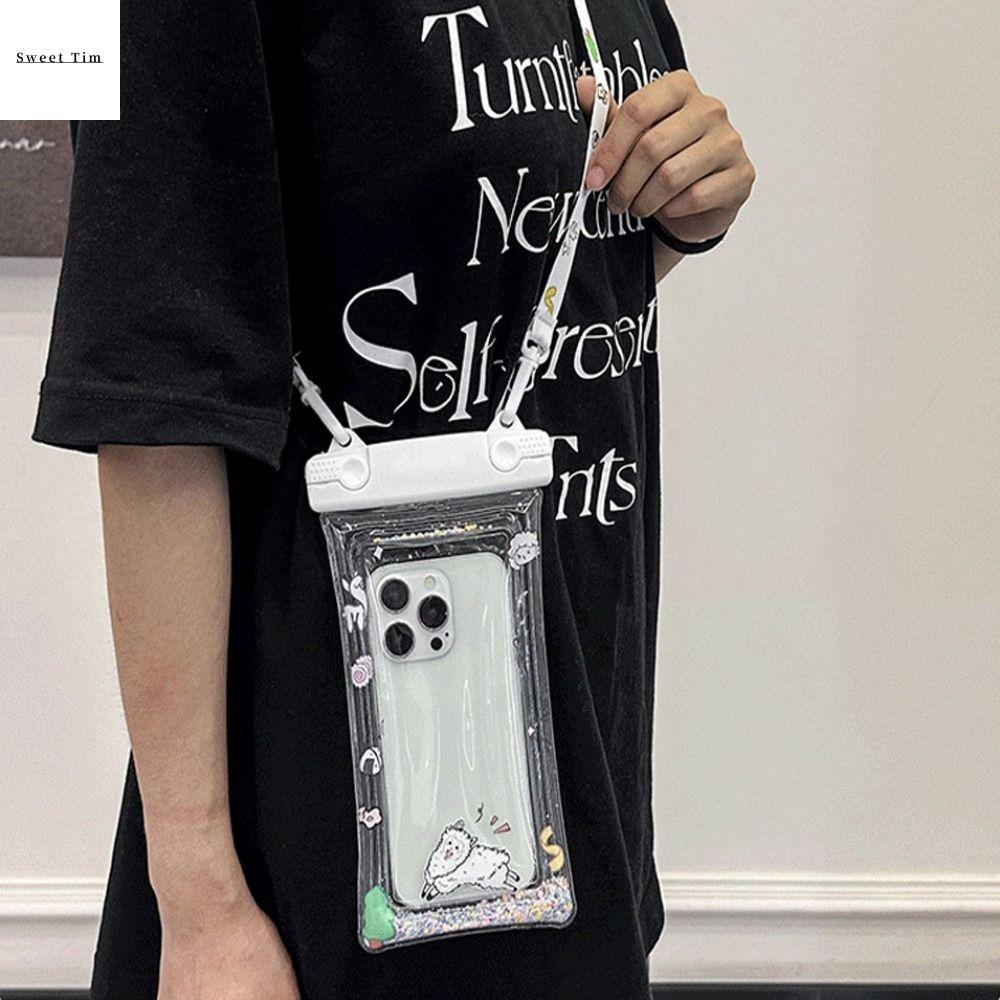 SWEET TIM เคสกันนํ้าสงกรานต์ ลอยลอยได้ กระเป๋าโทรศัพท์กันน้ำ การ์ตูนลายการ์ตูน ที่ปิดสนิท กระเป๋าเก็บของสำหรับว่ายน้ำ นุ่มนุ่มๆ หน้าจอสัมผัสหน้าจอ ฝาครอบป้องกันถุงลมนิรภัย ดริฟท์ ราคา 44 บาท*ส่งฟรี