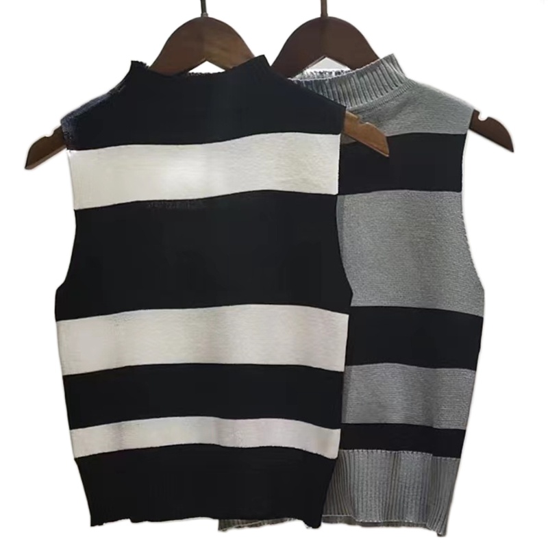 Áo vest sát nách dệt kim sọc đen