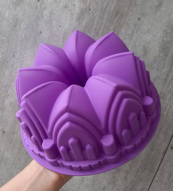 bundt cake silicone mold