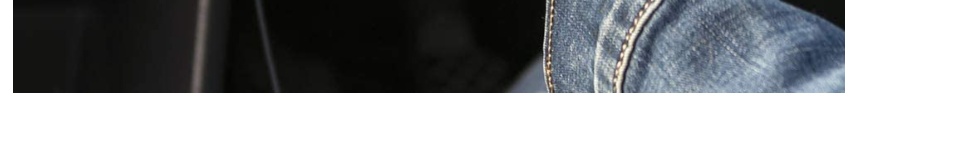 3.5mm Male to Male Stereo Audio Cable Enhance your audio options with this versatile Ugreen 3.5mm male-to-male stereo audio cable. From iPhones to iPads, the cable quickly connects your smartphone, MP3 player, tablet, or other portable audio device with a 3.5mm audio jack (e.g. headphone jack) to the AUX-in port of your car stereo, portable speaker, or other compatible audio-output device. Let the Fun Begin Playlists, podcasts, and compelling audio books help make any road trip more memorable. Listen to content from your portable device over your car's stereo system using the Ugreen 3.5mm stereo audio cable. The handy cable also makes dinner parties and backyard barbecues even better with music from your MP3 player or other portable device played over your home entertainment system or portable speakers. The cable transmits audio in stereo format for a sublime surround-sound experience. High-Quality Design With a 10000+ bend lifespan several times longer than original audio cables, premium metal housing and durable, flexible cotton yarn internally, high quality TPE material and nylon braid externally, this cable really is made to last. Convenient Compatibility To use, simply plug each end of the cable into the respective port on a compatible device, and it's ready to go. The audio cable works with any device equipped with a standard 3.5mm audio jack or AUX-in port. Your portable device can even be charged while in use, though a separate cable would be required.