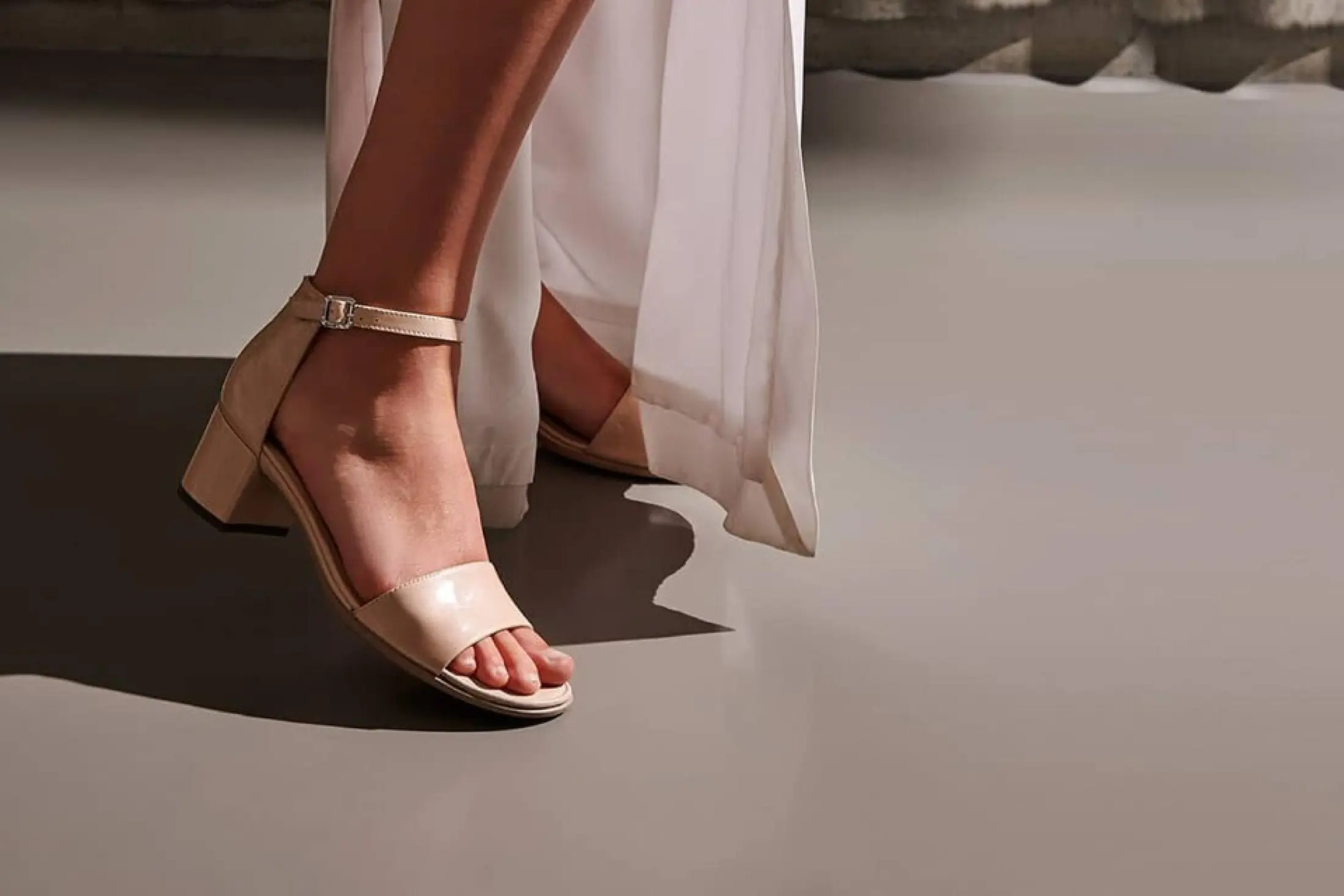 ecco shape 35 block sandal