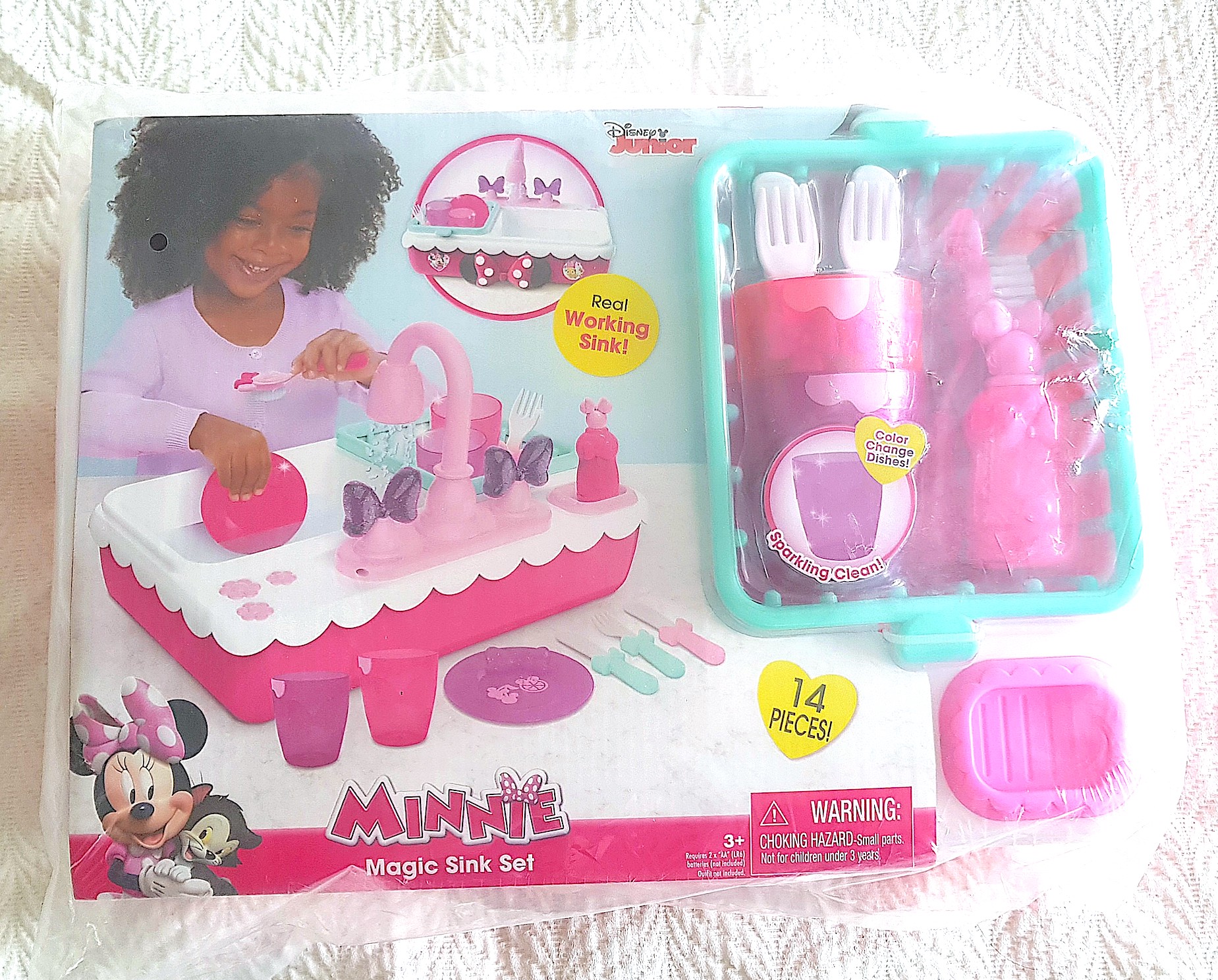 minnie mouse magic sink set