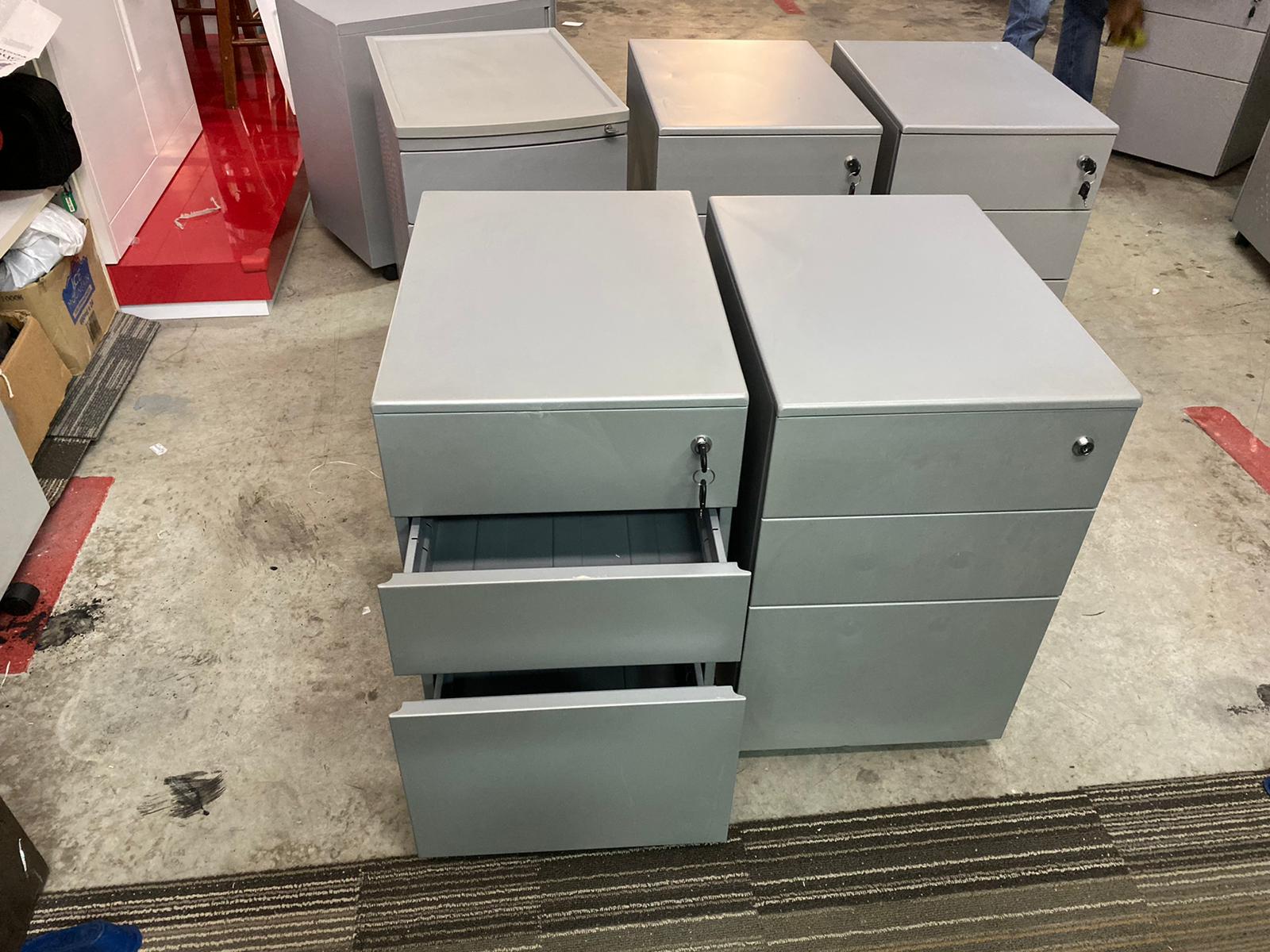 Mobile Lock Metal Pedestal Gray Pedestal Silver Metal Pedestal