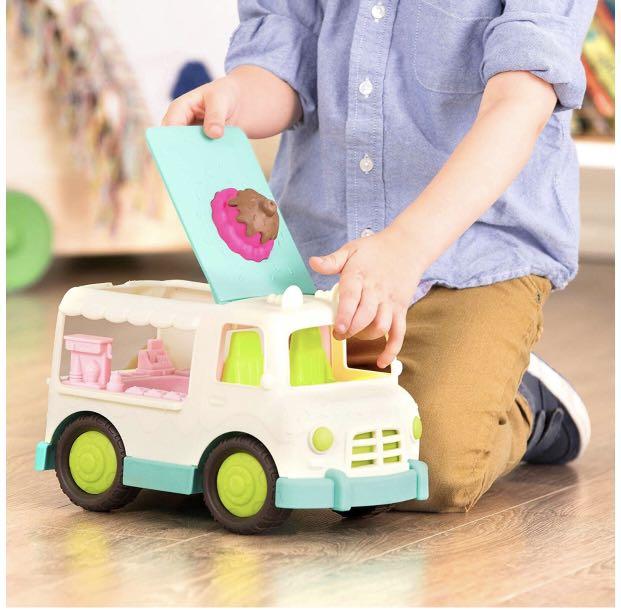 ice cream truck pretend play